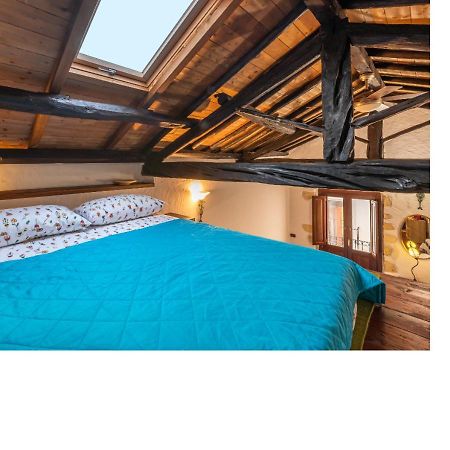 Oldtown Romantic Apartment Кальяри Экстерьер фото